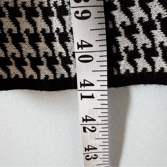 Zoë + Phoebe Black & White Houndstooth Knit Dress – Size M - Picture 3 of 5